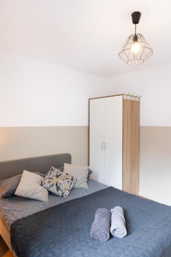 Clicktheflat Constitution Square Apart Rooms Warsaw Exterior photo